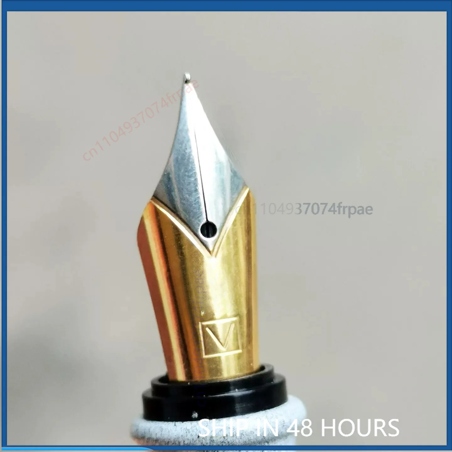 白い、太めの、固形銅製の万年筆。1990年代にソ連へ輸出され - Vintage Collectible Pens のレビューと価格